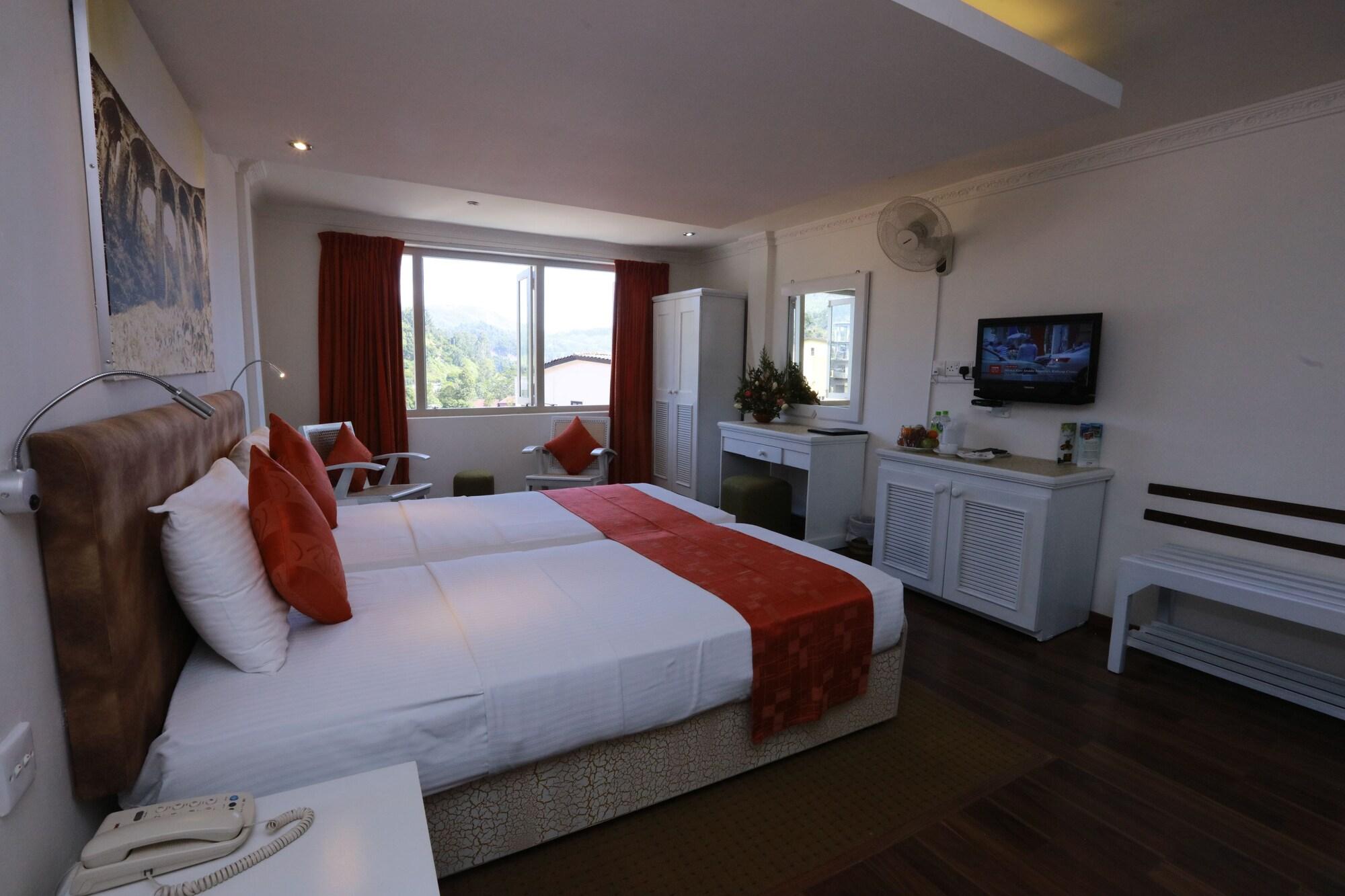 Orient Hotel Бандаравела Экстерьер фото