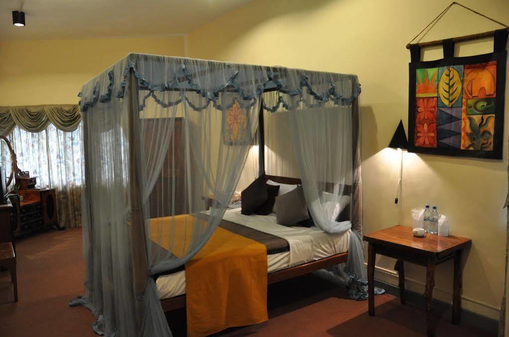 Orient Hotel Бандаравела Экстерьер фото