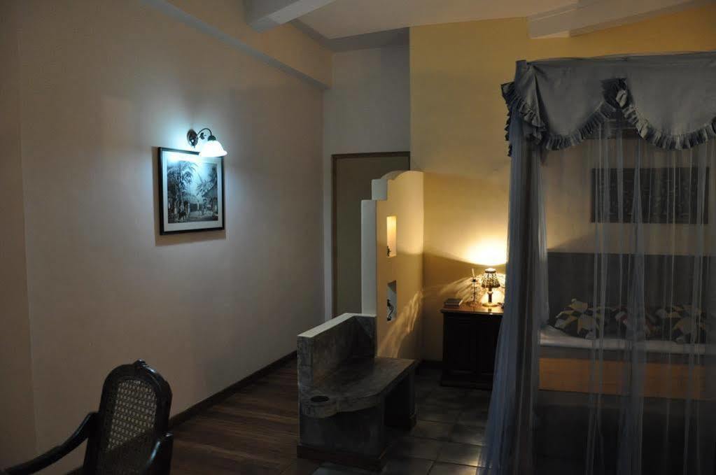 Orient Hotel Бандаравела Экстерьер фото